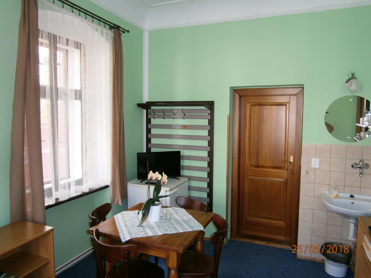 Penzion Koudela Česká Kamenice エクステリア 写真